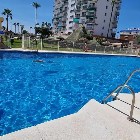 Maite Blue Beachfront Apartment *