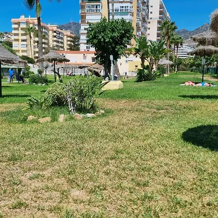 Maite Blue Beachfront Apartment Benalmadena